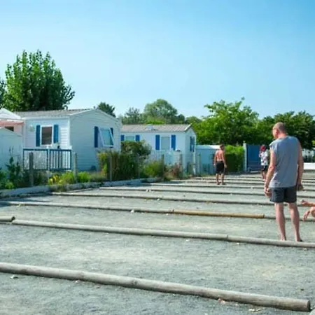Avec Animaux - 4 Pers. - Api-1-52-2849 Campingplatz *